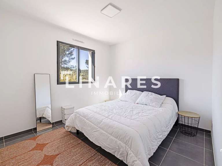 Maison Ventabren - 4 chambres - 192m²