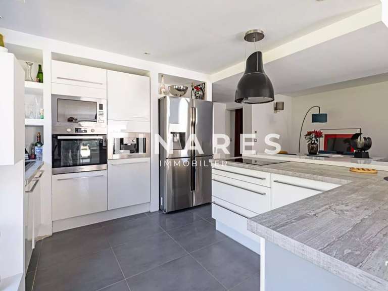 Maison Ventabren - 4 chambres - 192m²