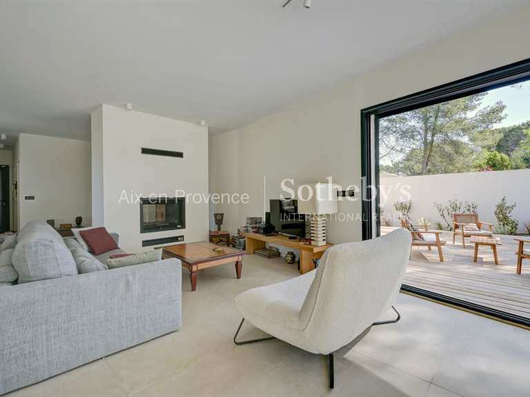 Maison Ventabren - 4 chambres - 166m²