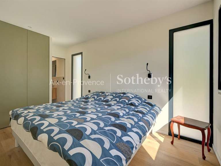 Maison Ventabren - 4 chambres - 166m²