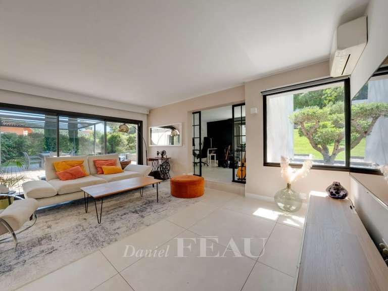 Maison Ventabren - 5 chambres - 213m²