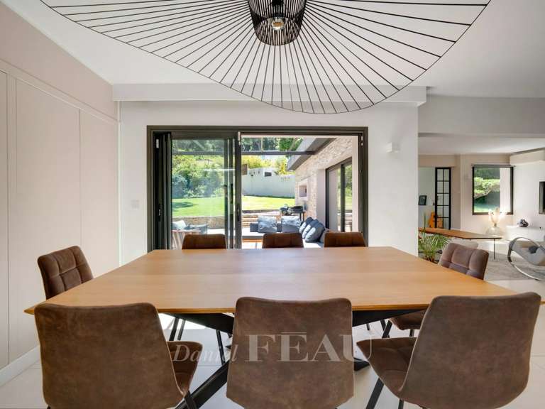 Maison Ventabren - 5 chambres - 213m²