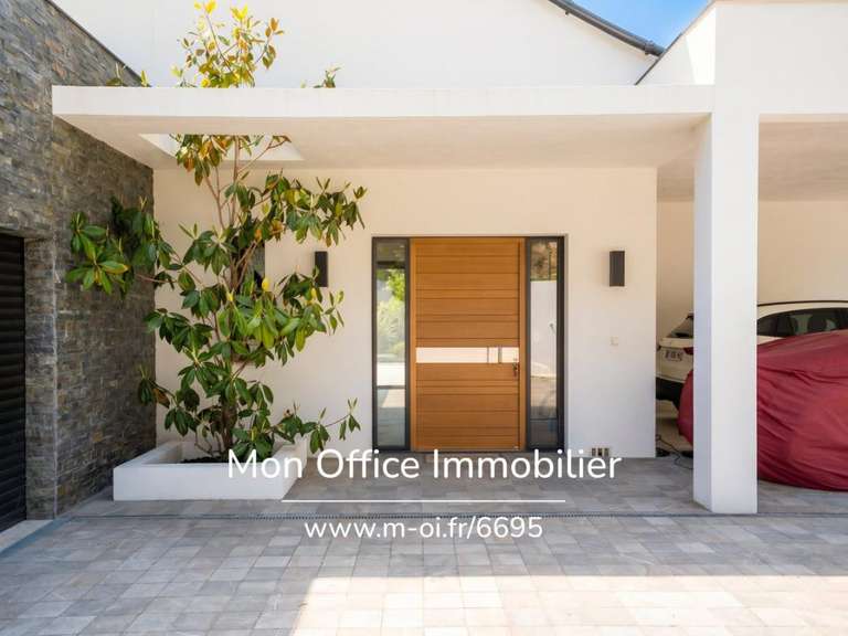 Maison Ventabren - 4 chambres - 250m²