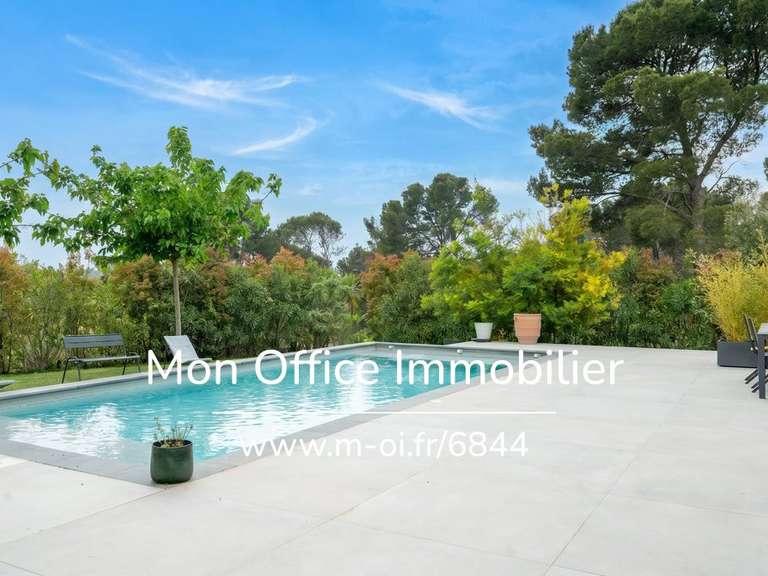 Maison Ventabren - 4 chambres - 234m²