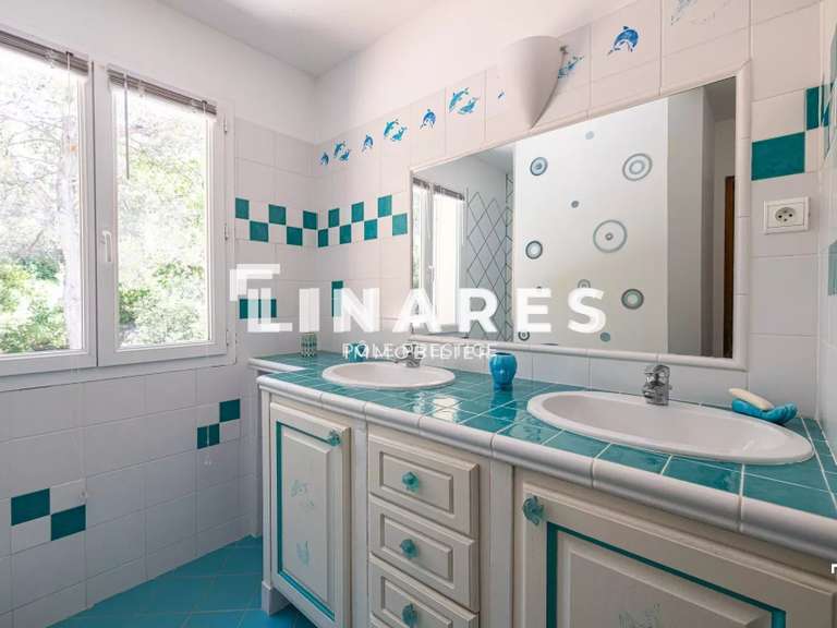 House Ventabren - 3 bedrooms - 310m²