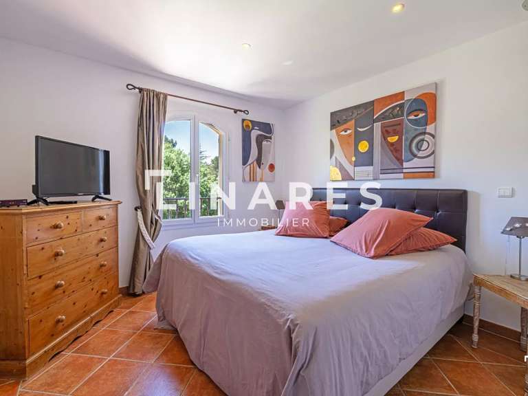 Maison Ventabren - 3 chambres - 310m²
