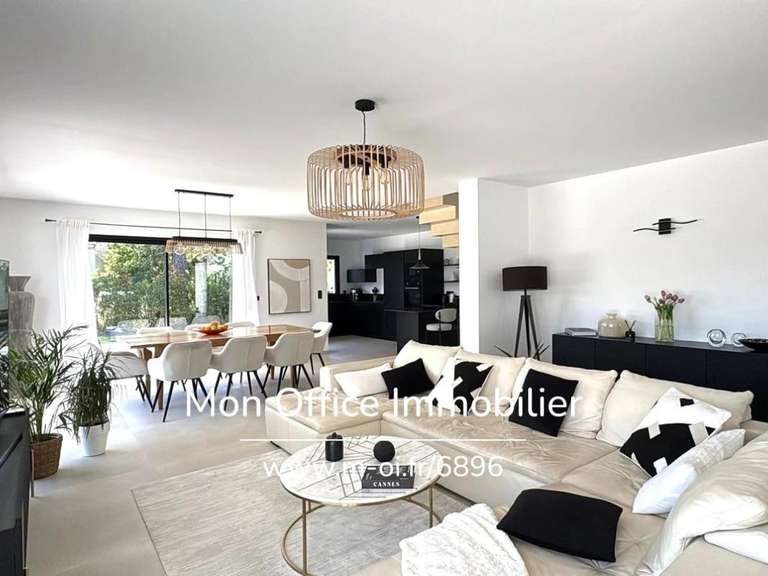Maison Ventabren - 4 chambres - 230m²