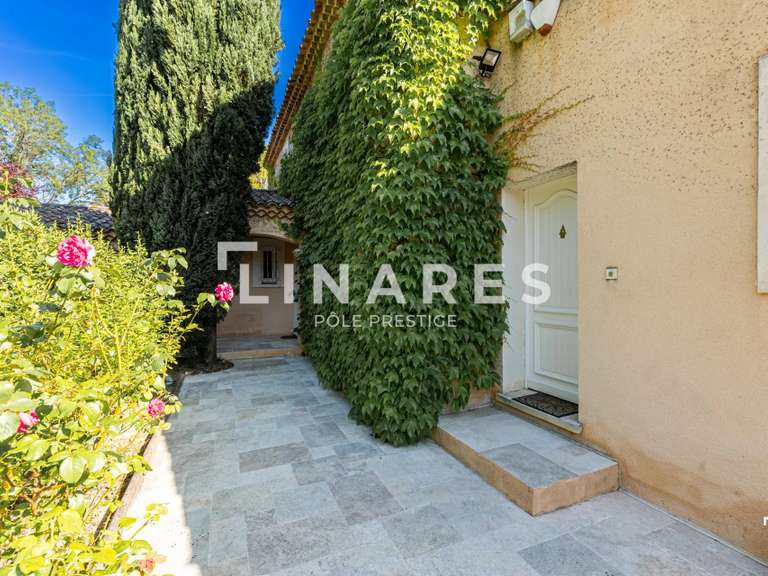 Maison Ventabren - 5 chambres - 300m²