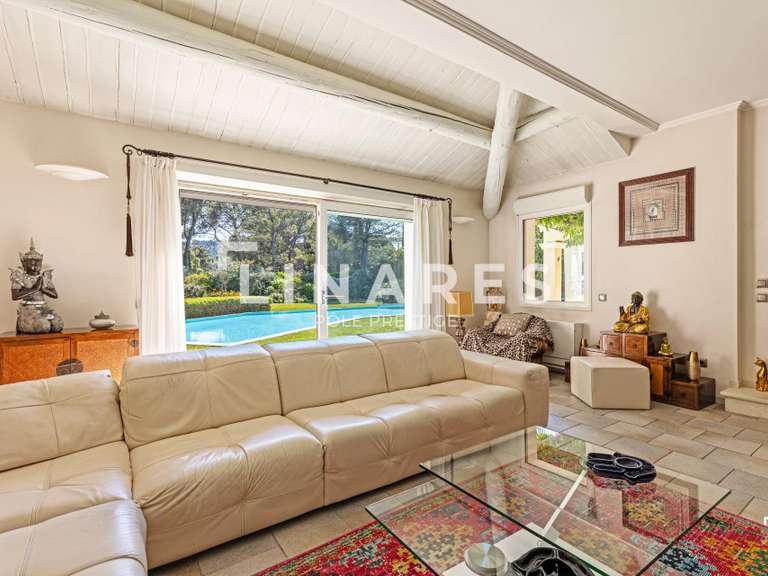 Maison Ventabren - 5 chambres - 300m²