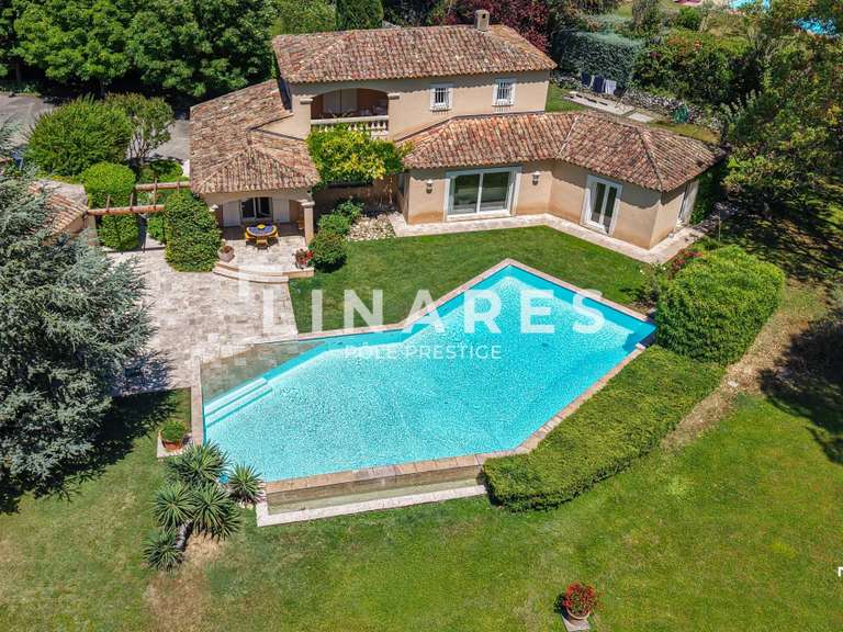 Maison Ventabren - 5 chambres - 300m²