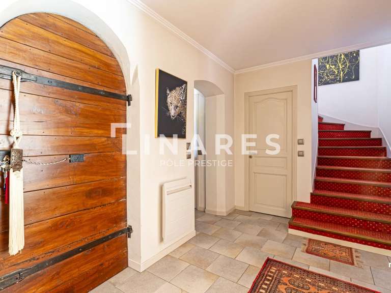 Maison Ventabren - 5 chambres - 300m²