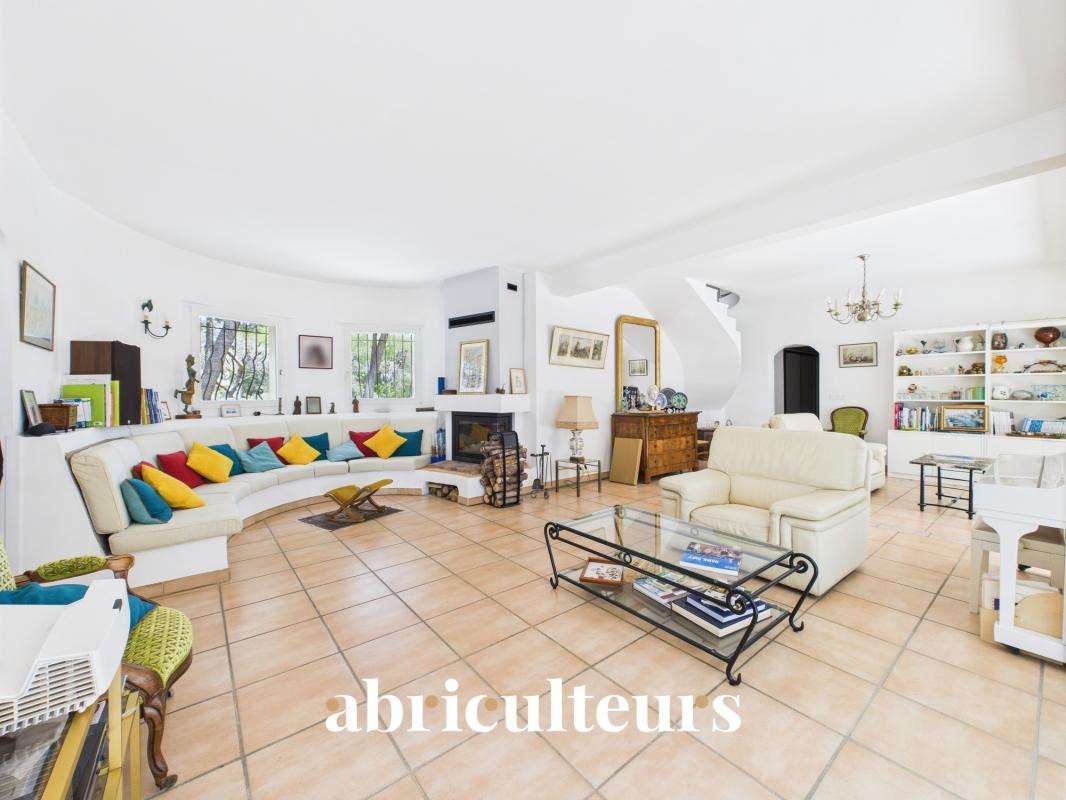 House Ventabren