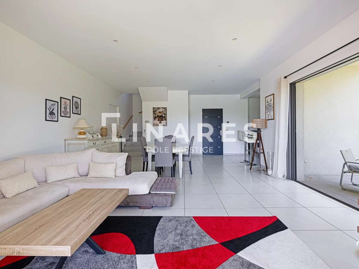 House Ventabren