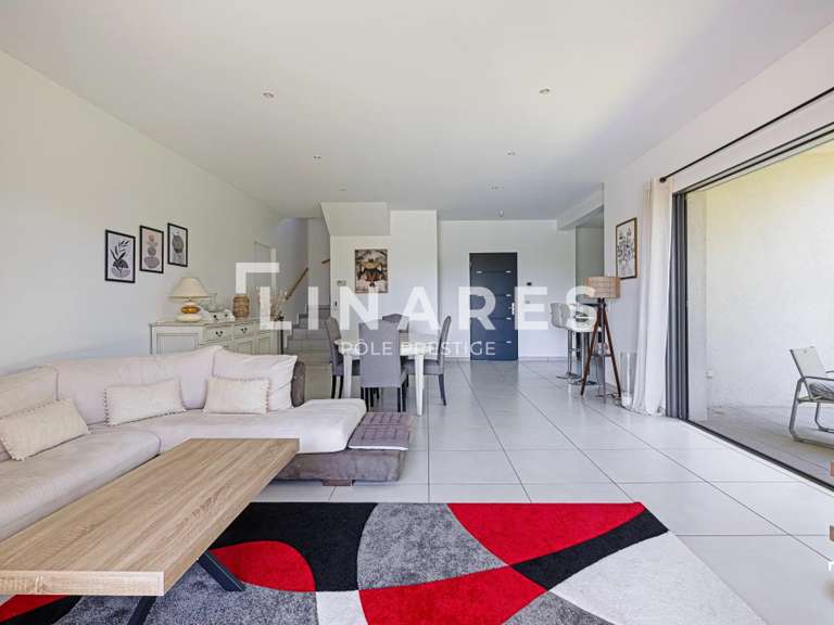 Maison Ventabren - 5 chambres - 280m²