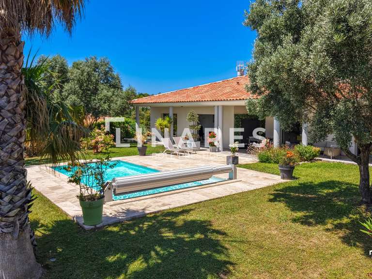 Maison Ventabren - 5 chambres - 280m²