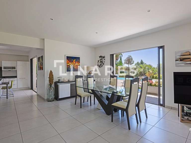 Maison Ventabren - 5 chambres - 280m²