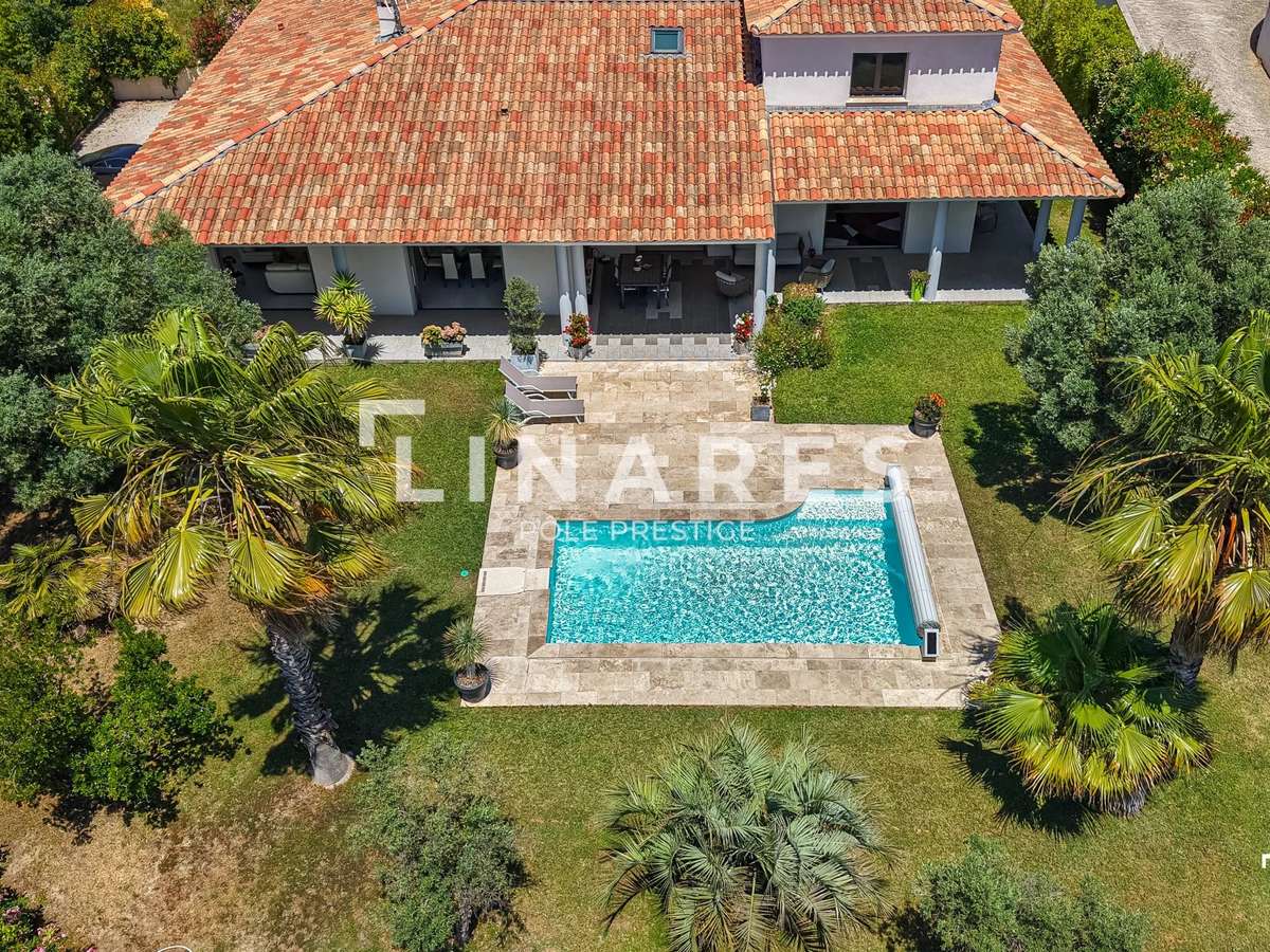 House Ventabren