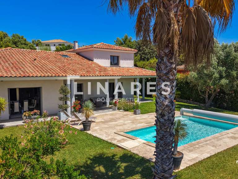 Maison Ventabren - 5 chambres - 280m²