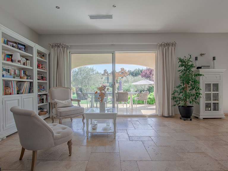 Maison Ventabren - 5 chambres - 205m²