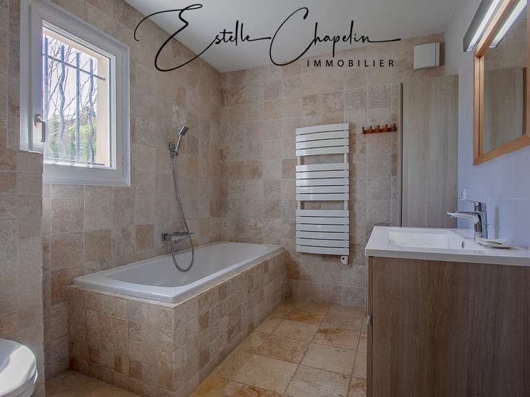 Maison Ventabren - 5 chambres - 205m²