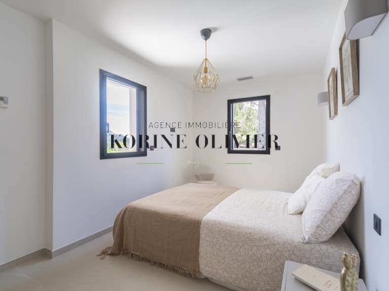 Maison Ventabren - 5 chambres - 210m²