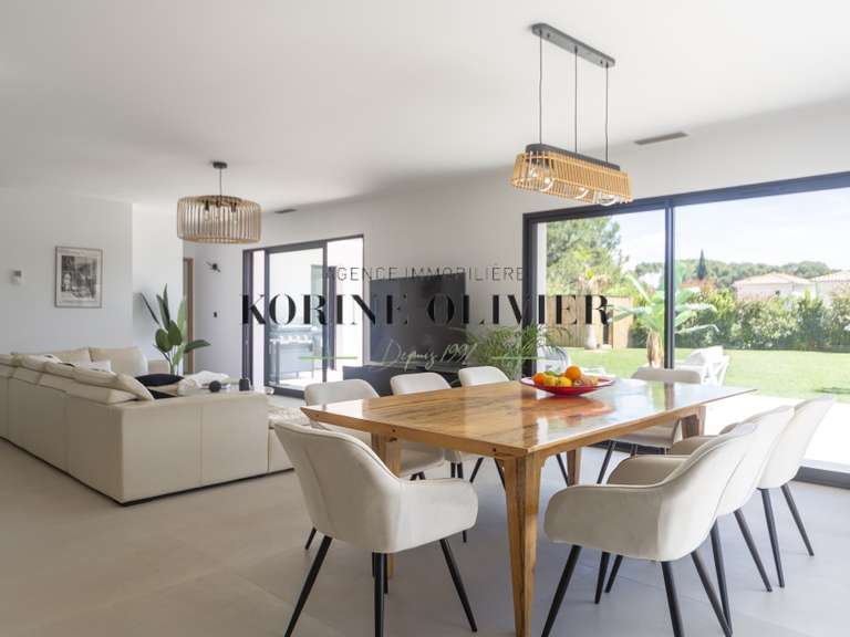 Maison Ventabren - 5 chambres - 210m²