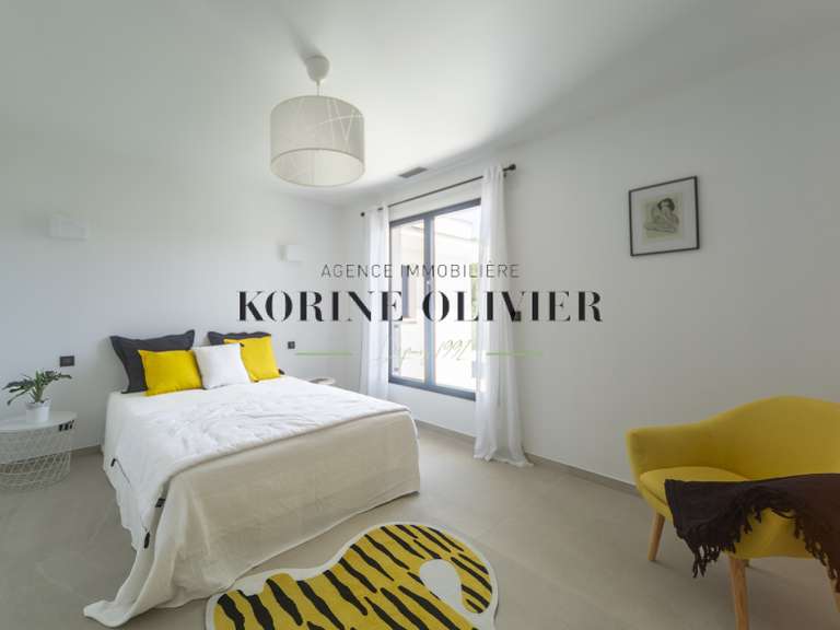Maison Ventabren - 5 chambres - 210m²
