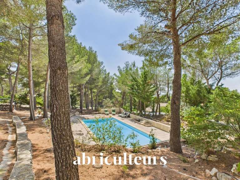 Maison Ventabren - 5 chambres - 256m²