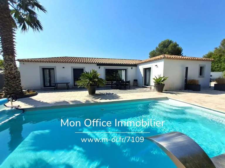 Maison Ventabren - 4 chambres - 140m²