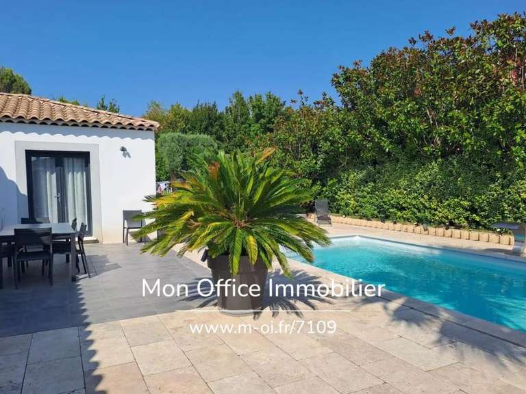 Maison Ventabren - 4 chambres - 140m²