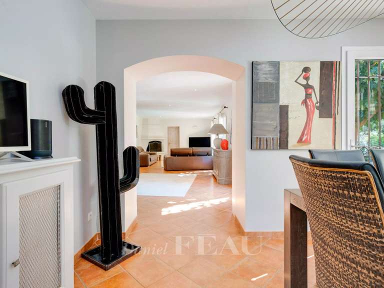 Maison Ventabren - 5 chambres - 289m²