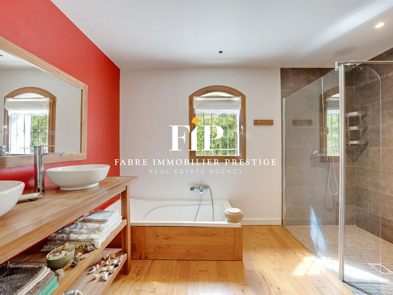 Propriété Ventabren - 4 chambres - 164m²