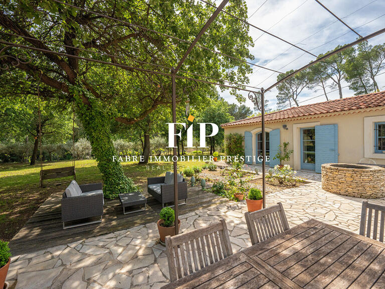 Propriété Ventabren - 4 chambres - 164m²