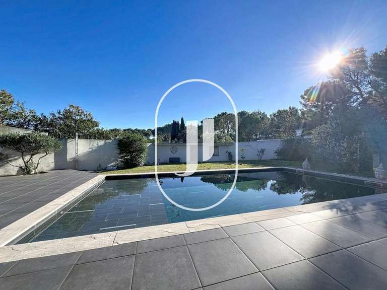 Villa Ventabren - 4 bedrooms - 190m²