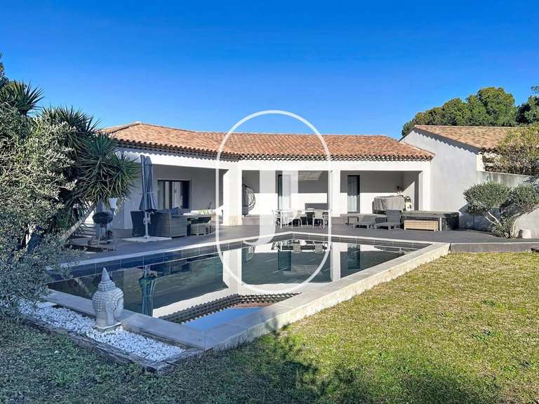 Villa Ventabren - 4 bedrooms - 190m²