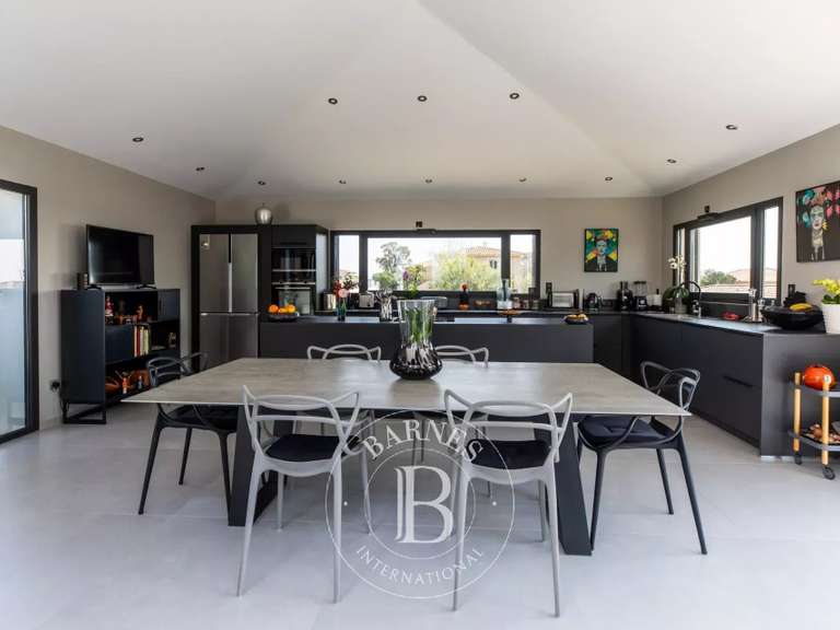 Villa Ventiseri - 3 bedrooms - 150m²