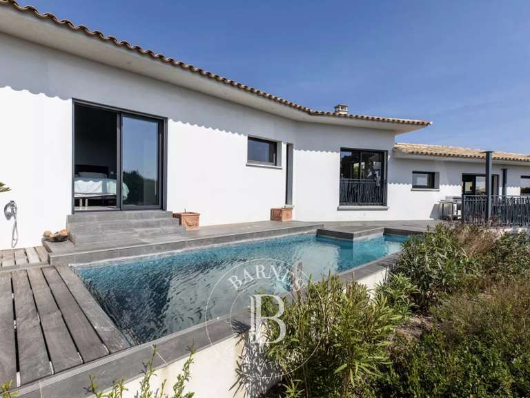 Villa Ventiseri - 3 bedrooms - 150m²