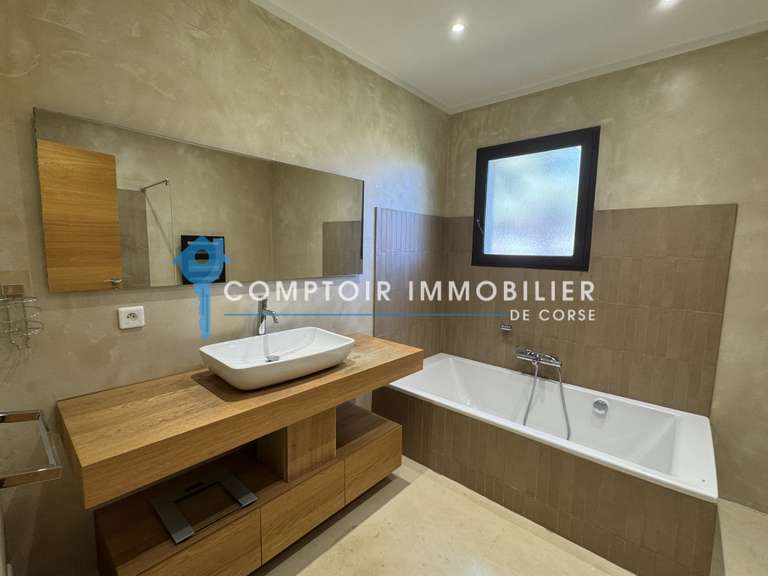 Villa Ventiseri - 4 bedrooms - 175m²