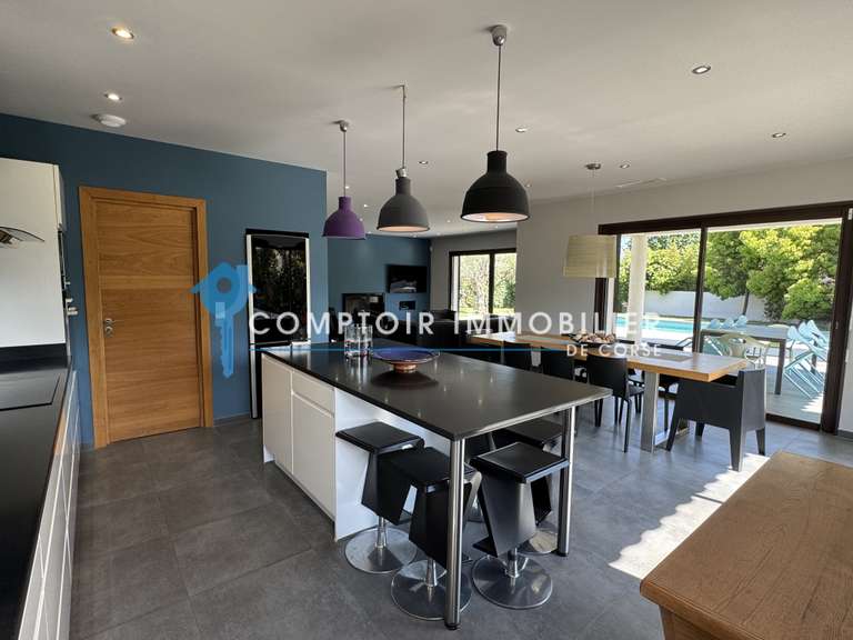 Villa Ventiseri - 4 bedrooms - 175m²