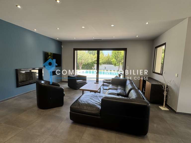 Villa Ventiseri - 4 bedrooms - 175m²