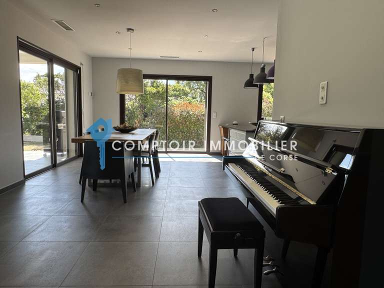 Villa Ventiseri - 4 bedrooms - 175m²