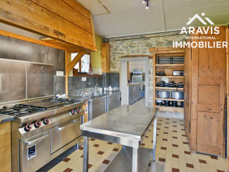 Maison Verchaix - 12 chambres - 600m²