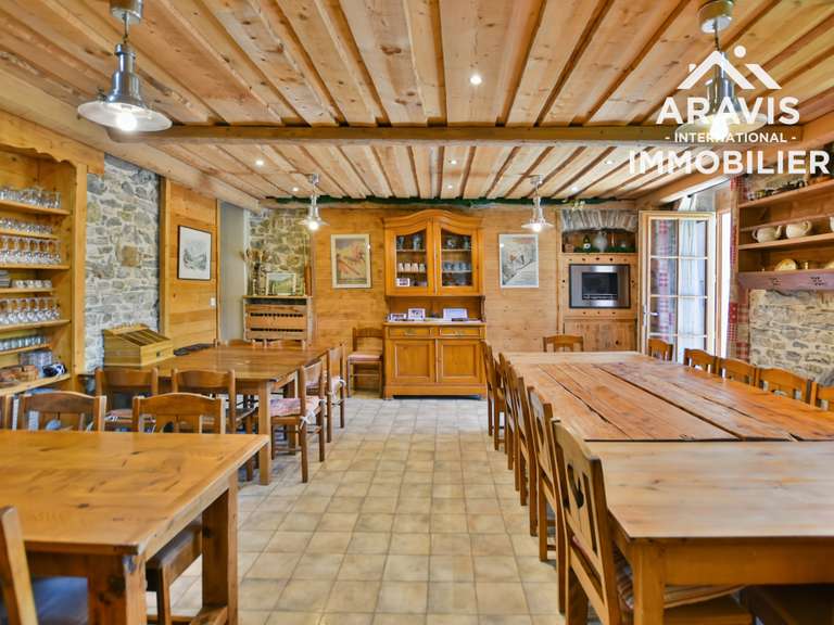 Maison Verchaix - 12 chambres - 600m²