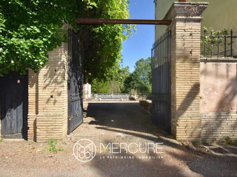 Château Verdun-sur-Garonne - 10 chambres - 989m²