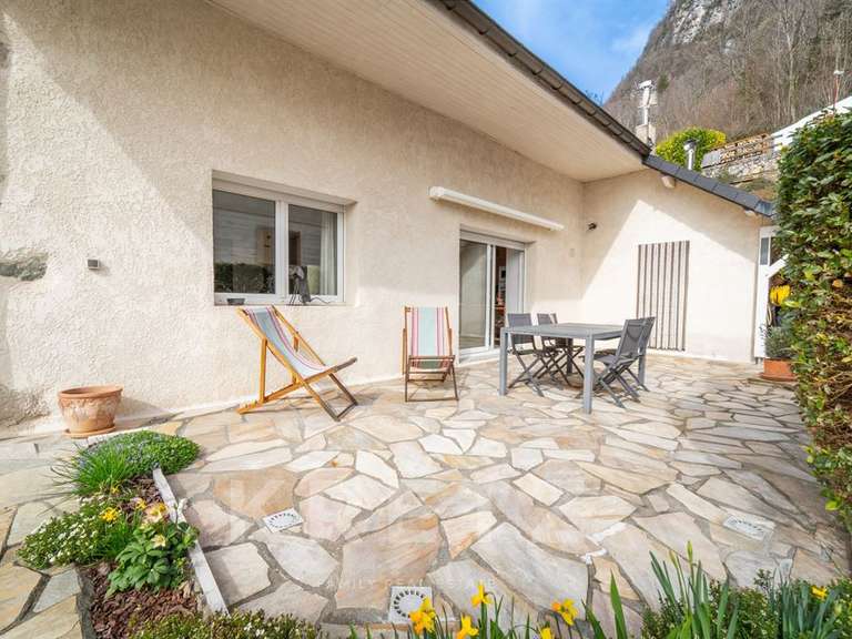 Maison Verel-Pragondran - 5 chambres - 240m²
