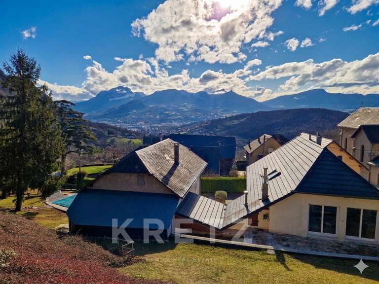 Maison Verel-Pragondran - 5 chambres - 240m²