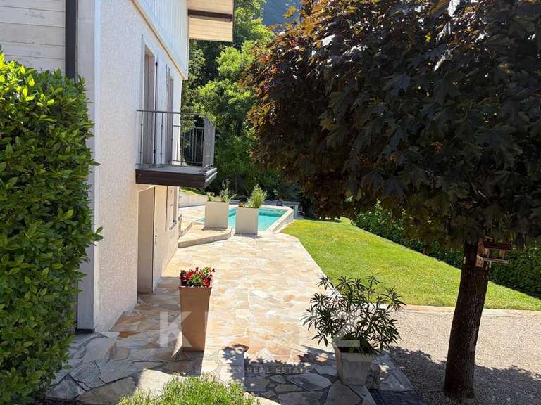 Maison Verel-Pragondran - 5 chambres - 240m²