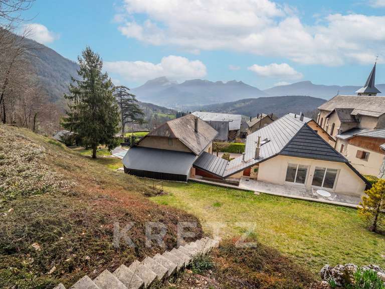 Maison Verel-Pragondran - 5 chambres - 240m²