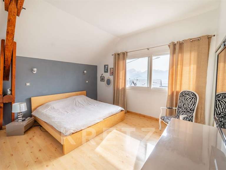 Maison Verel-Pragondran - 5 chambres - 240m²