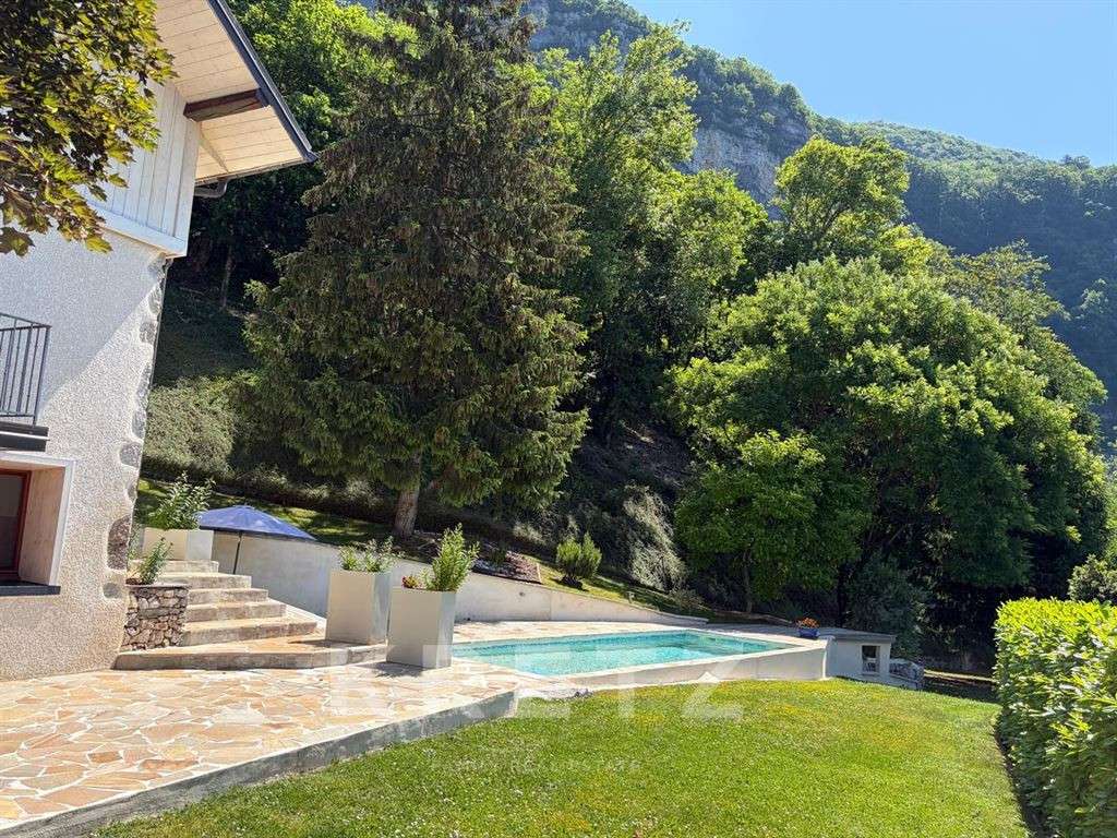 Maison Verel-Pragondran